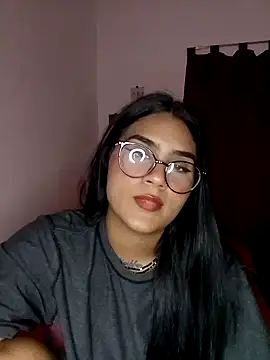 Renata Zoe online show from 11.10.25