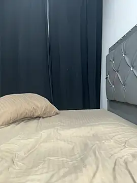 arthurdavies online show from 11.04.25