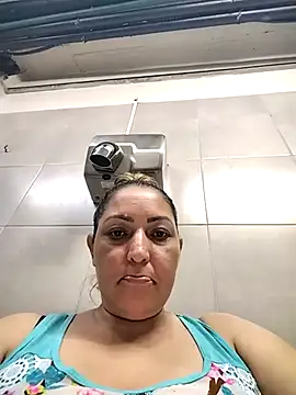 Lunita86 online show from 03.31.26