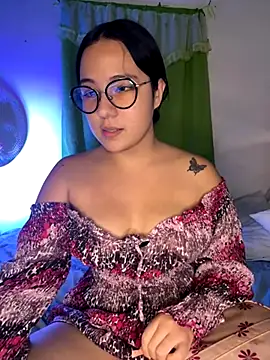 sacha torres02 online show from 12.04.25