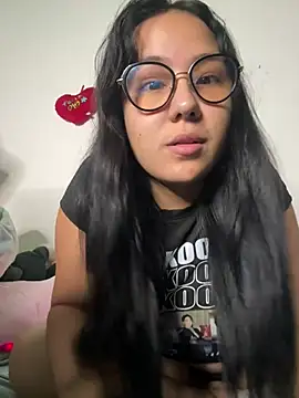 Snapshot of sacha_torres02 chatting on 05.28.26 sacha torres02 online show from 05.28.26