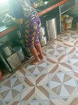 Snapshot of ramulove124 chatting on 10.13.25 ramulove124 online show from 10.13.25