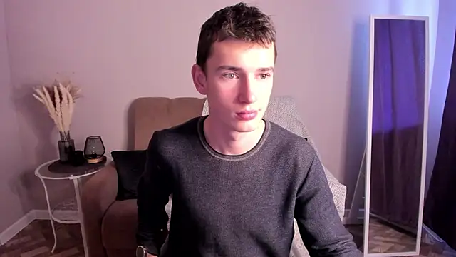 Snapshot of Max_Foks chatting on 09.24.25 Max Foks online show from 09.24.25