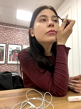 Valerie Ohara online show from 09.29.25