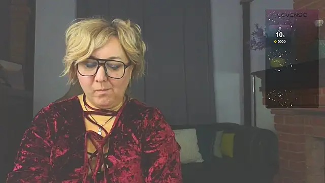 Marta Wils online show from 11.24.25