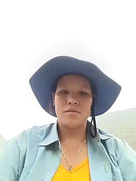 Snapshot of callistra chatting on 04.19.26 callistra online show from 04.19.26