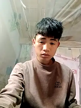 Snapshot of Nhyy_xx chatting on 04.25.26 Nhyy xx online show from 04.25.26