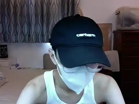 kai101010 online show from 09.18.25