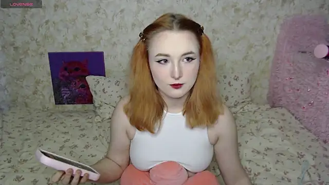 Snapshot of CherrieChuu chatting on 09.26.25 CherrieChuu online show from 09.26.25