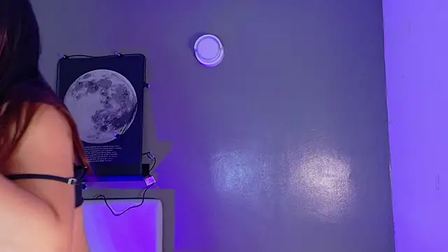 KeendraFox  online show from 12.16.25