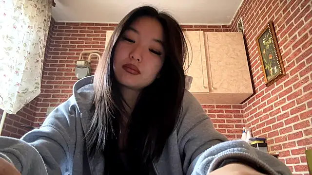 EmmaLeexth online show from 03.15.26