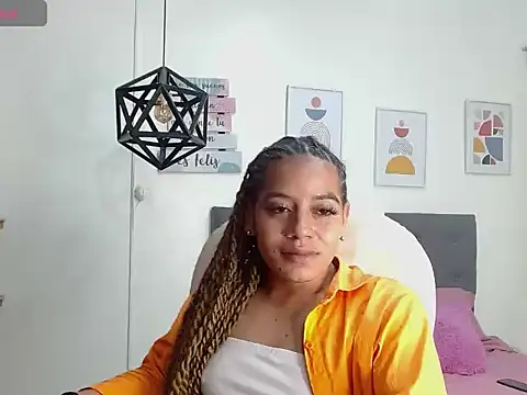 Snapshot of Amber__s chatting on 09.18.25 Amber s online show from 09.18.25
