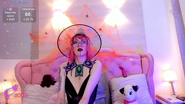 Rossiie Hunt  online show from 10.11.25