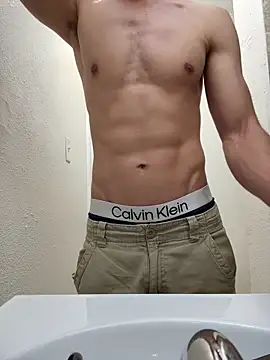 Snapshot of gymratforyouu chatting on 09.20.25 gymratforyouu online show from 09.20.25