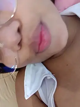 little onixx online show from 10.03.25