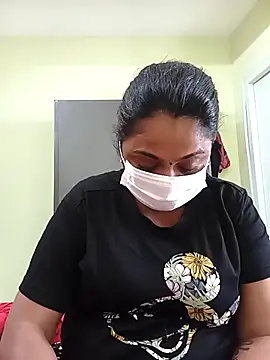 Snapshot of queendivya chatting on 10.01.25 queendivya online show from 10.01.25