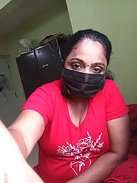 Snapshot of queendivya chatting on 11.22.25 queendivya online show from 11.22.25