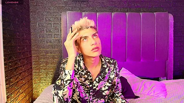 Erick Velveth online show from 11.07.25