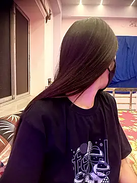 Snapshot of Sweets-jaanu chatting on 04.25.26 Sweets-jaanu online show from 04.25.26