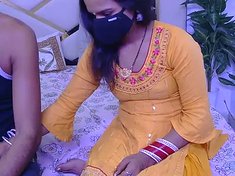 Lovelyy-couple online show from 10.15.25