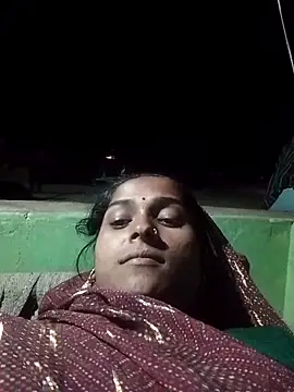 Snapshot of Hot_reshmaji chatting on 04.21.26 Hot reshmaji online show from 04.21.26