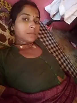 Snapshot of Hot_reshmaji chatting on 05.19.26 Hot reshmaji online show from 05.19.26