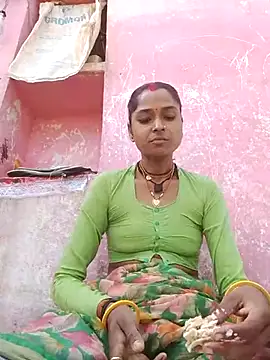 Snapshot of Hot_reshmaji chatting on 06.02.26 Hot reshmaji online show from 06.02.26