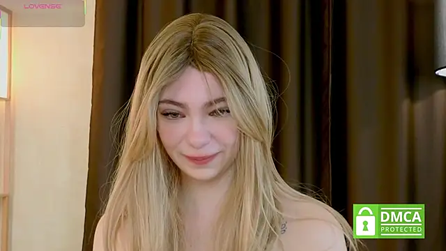 Snapshot of EmilyZortea chatting on 10.24.25 EmilyZortea online show from 10.24.25