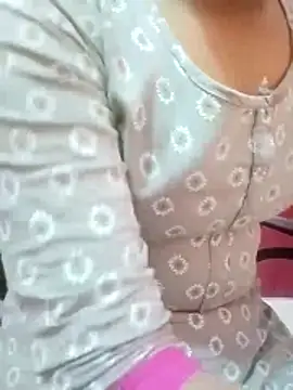 pari rani7 online show from 11.17.25