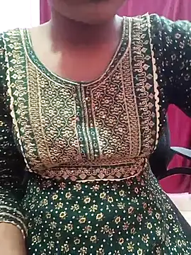 pari rani7 online show from 11.18.25