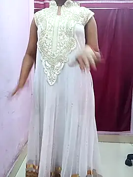 Snapshot of pari_rani7 chatting on 03.25.26 pari rani7 online show from 03.25.26