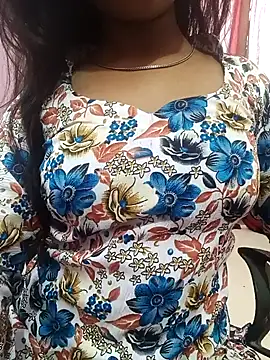 Snapshot of pari_rani7 chatting on 03.27.26 pari rani7 online show from 03.27.26