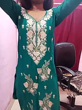 Snapshot of pari_rani7 chatting on 03.29.26 pari rani7 online show from 03.29.26