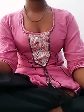 Snapshot of pari_rani7 chatting on 05.26.26 pari rani7 online show from 05.26.26