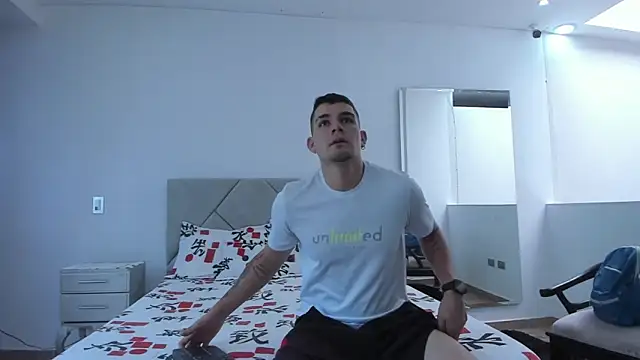 BooyHott  online show from 09.24.25