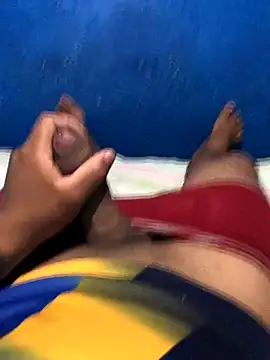 Snapshot of Alangostoso092 chatting on 11.24.25 Alangostoso092 online show from 11.24.25