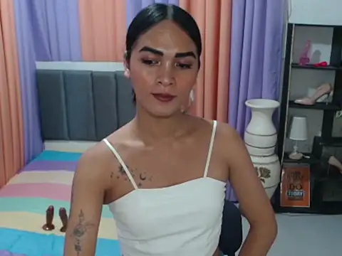 Snapshot of Sedictive_Samantha chatting on 09.18.25 Sedictive Samantha online show from 09.18.25