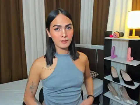 Snapshot of Sedictive_Samantha chatting on 10.19.25 Sedictive Samantha online show from 10.19.25