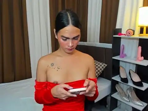 Snapshot of Sedictive_Samantha chatting on 10.20.25 Sedictive Samantha online show from 10.20.25