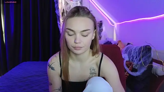 KitsyMoore online show from 11.01.25