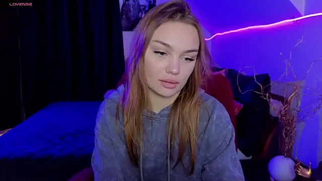 KitsyMoore online show from 12.01.25