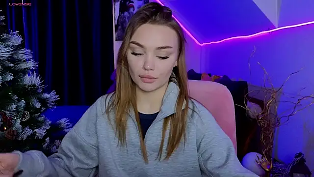 KitsyMoore online show from 01.12.26