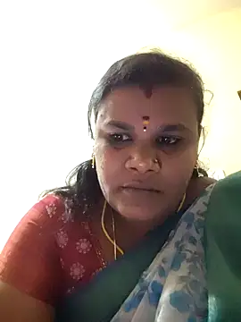 Snapshot of kaminikaa chatting on 09.22.25 kaminikaa online show from 09.22.25