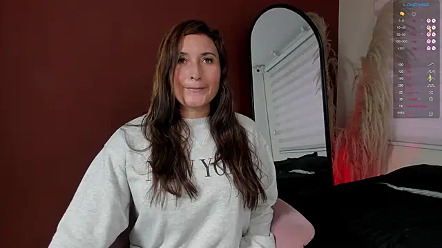 Snapshot of angela_fiory chatting on 04.29.26 angela fiory online show from 04.29.26