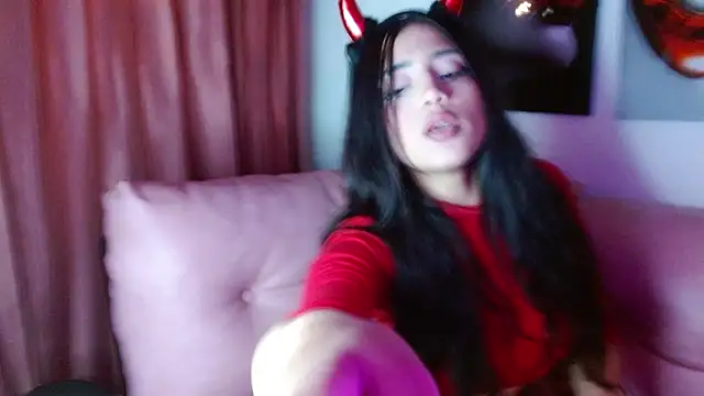 ladymooncs online show from 10.04.25