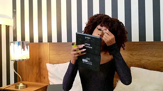 Stellaciel  online show from 10.23.25