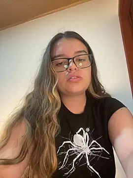 Aphrill online show from 10.28.25