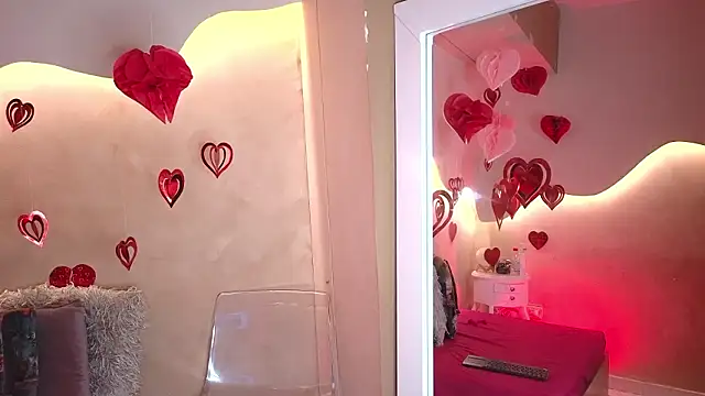 SaraGuzmann online show from 02.13.26