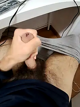 Snapshot of mecumming2 chatting on 09.19.25 mecumming2 online show from 09.19.25