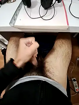 Snapshot of mecumming2 chatting on 10.15.25 mecumming2 online show from 10.15.25